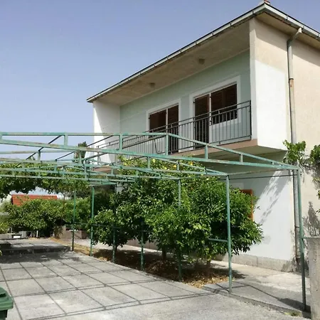 Appartamento Modro Donji Okrug (Ciovo)